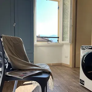 https://home-near-lake-varenna.it-lombardy.com